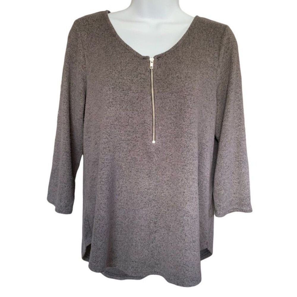 Green Envelope 3/4 Sleeve Gray Knit Top - Size M